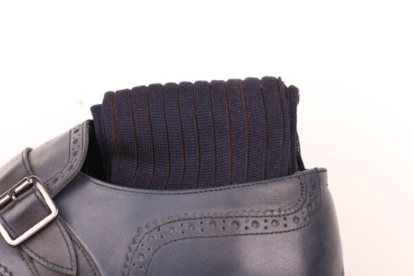 SHADOW STRIPED OVER THE CALF SOCKS - Image 3