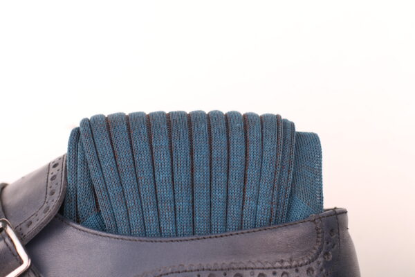 SHADOW STRIPED OVER THE CALF SOCKS - Image 4