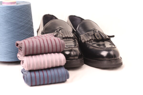 SHADOW STRIPED OVER THE CALF SOCKS - Image 4