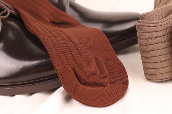 NEW! Reddish Brown Ribbed Cotton Socks - Image 3