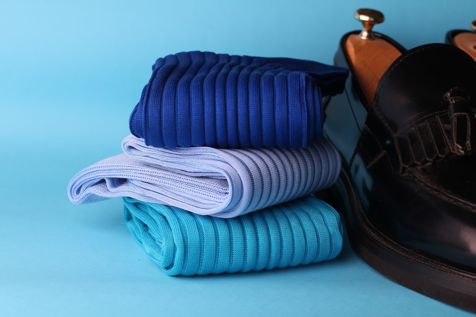 Blue cotton ribbed socks